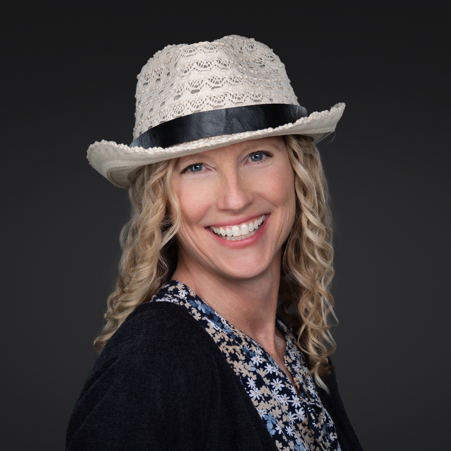 Headshot of Jen Oxenham